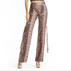 I AM GIA SYNOPSIS PANTS